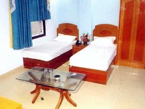 Iron/ironing board