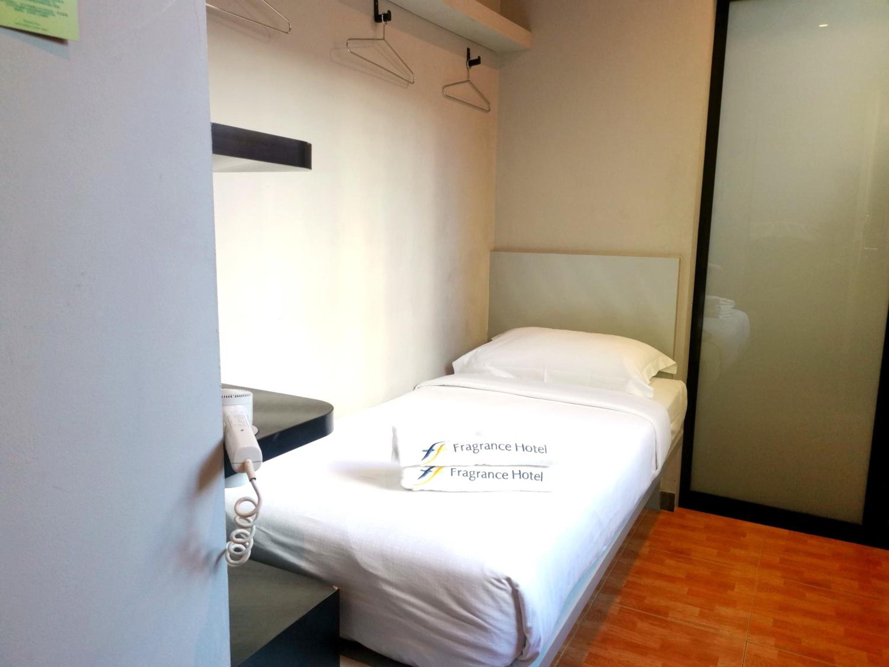 Photo - Fragrance Hotel - Rose