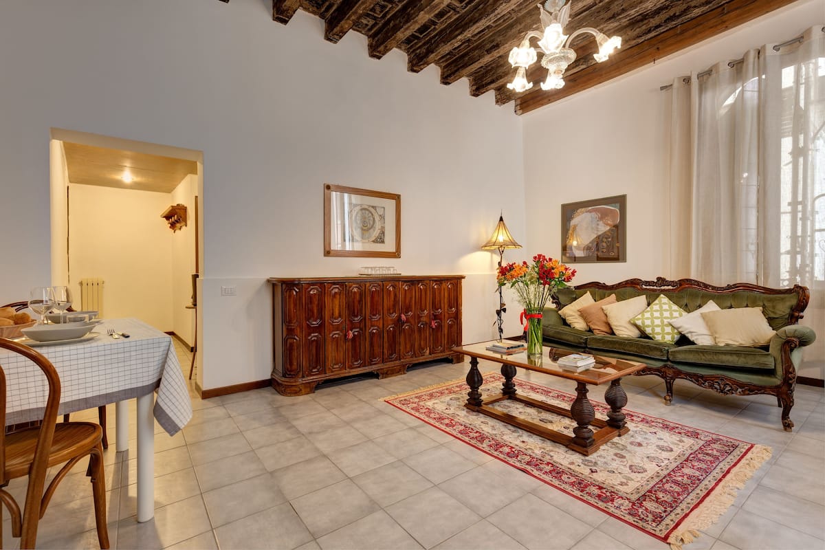 Departamento, 2 habitaciones | Área de sala de estar