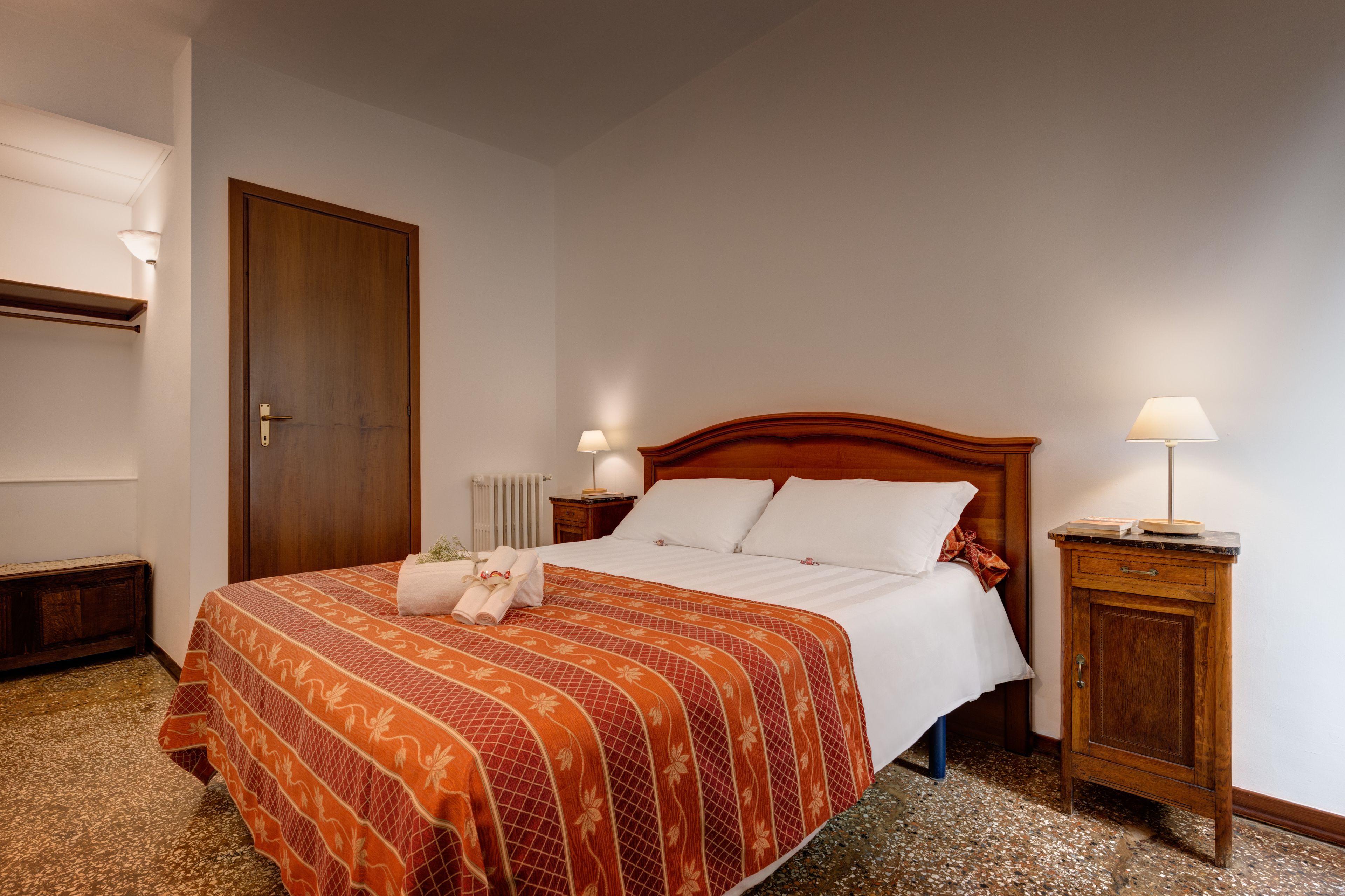 double room | individually decorated, individually furnished, desk, iron/ironing board