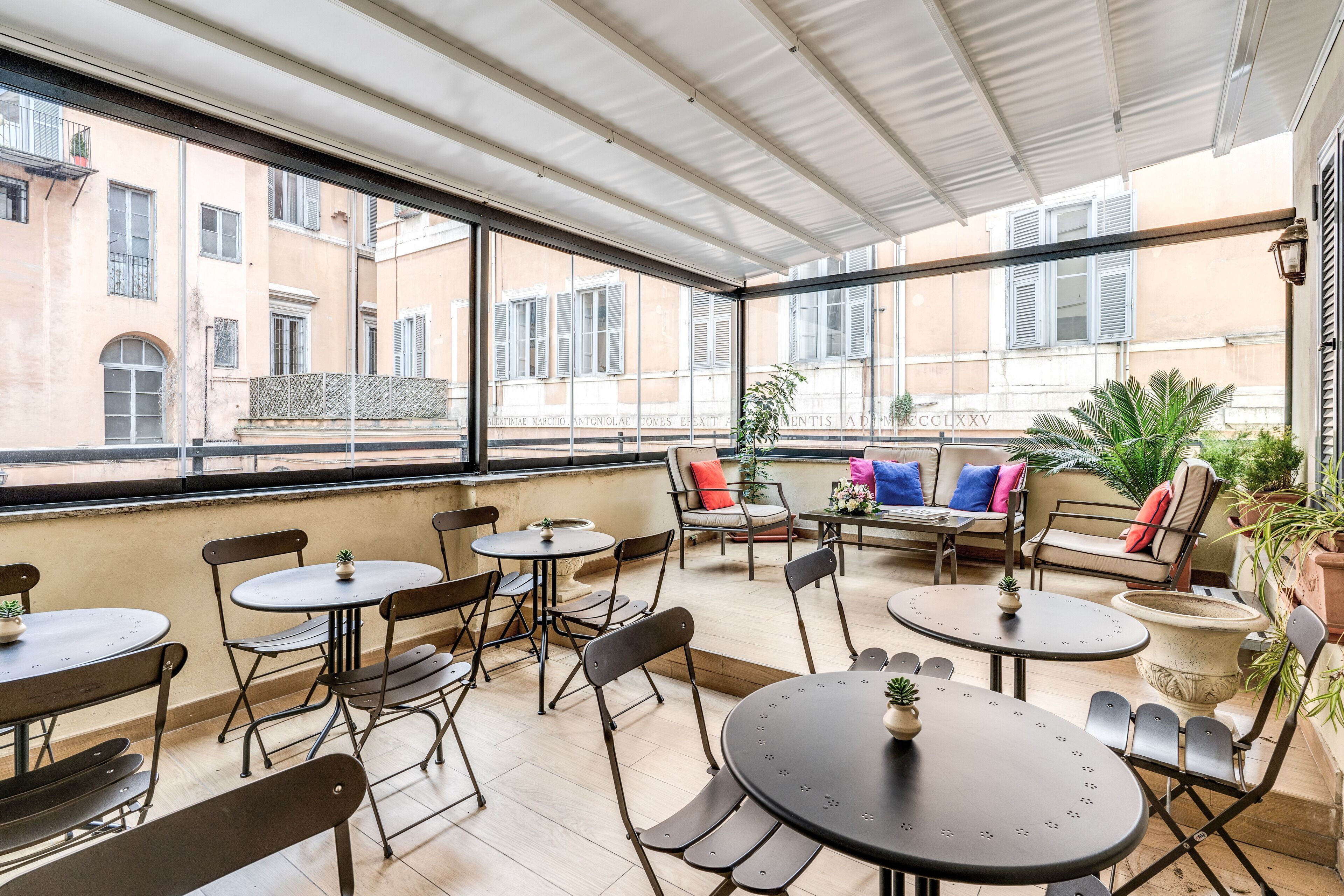 Photo - Little Queen Suite