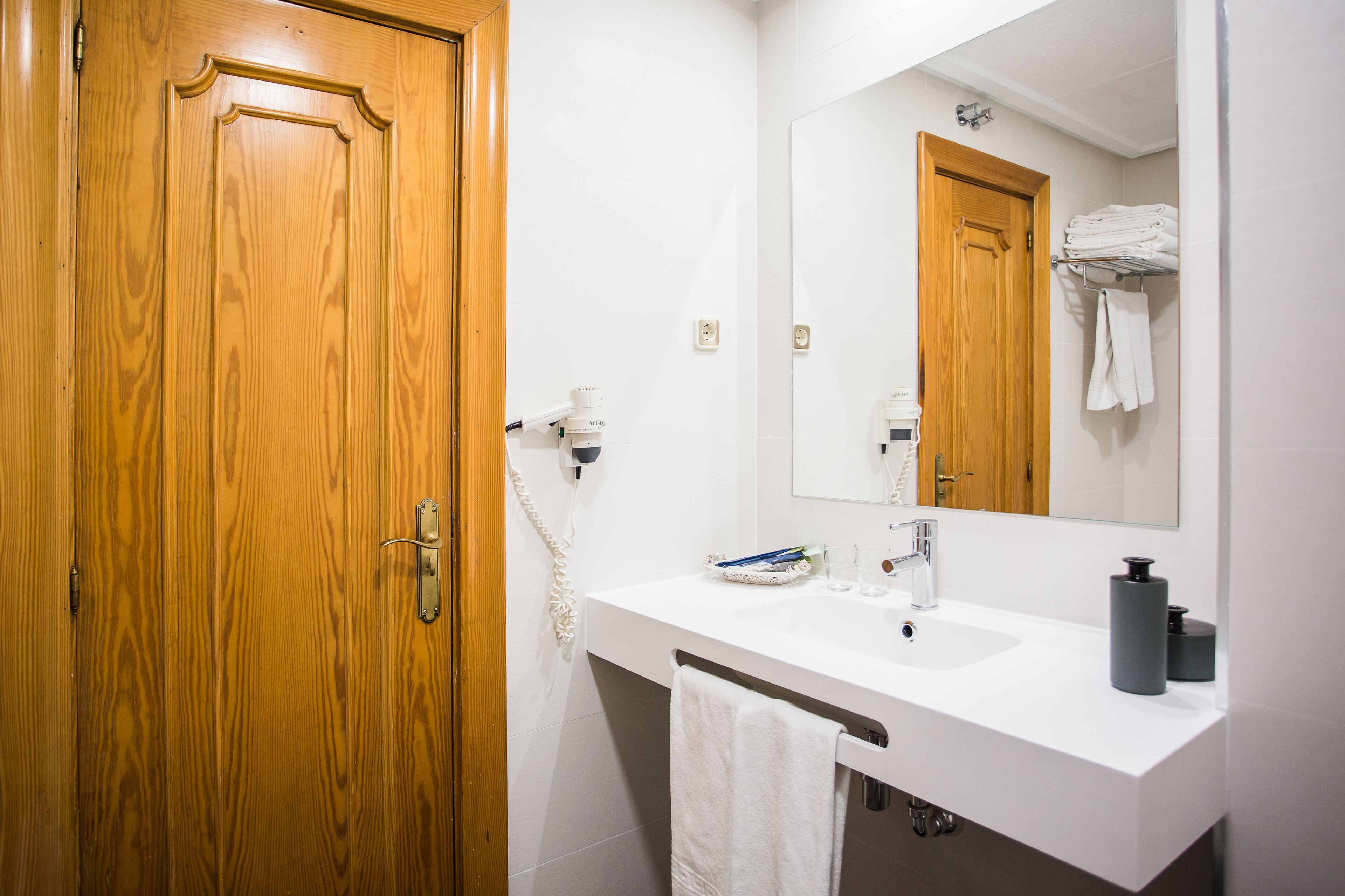 1 bedroom, individually decorated, desk, free wifi