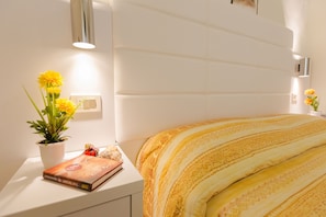 Standard Double Room, Sea View | 4 bedrooms, premium bedding, minibar, in-room safe - Hotel Gloria (Gabicce Mare)