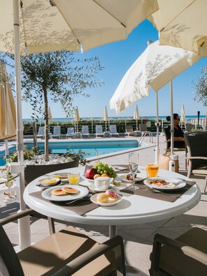 Repas de petit déjeuner