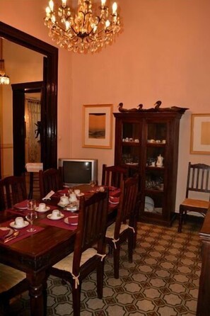 Breakfast area