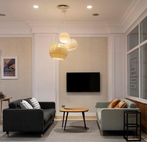 Flat-screen TV - Santiago Apartments Bilbao (Bilbao)