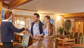 Check-in/check-out kiosk