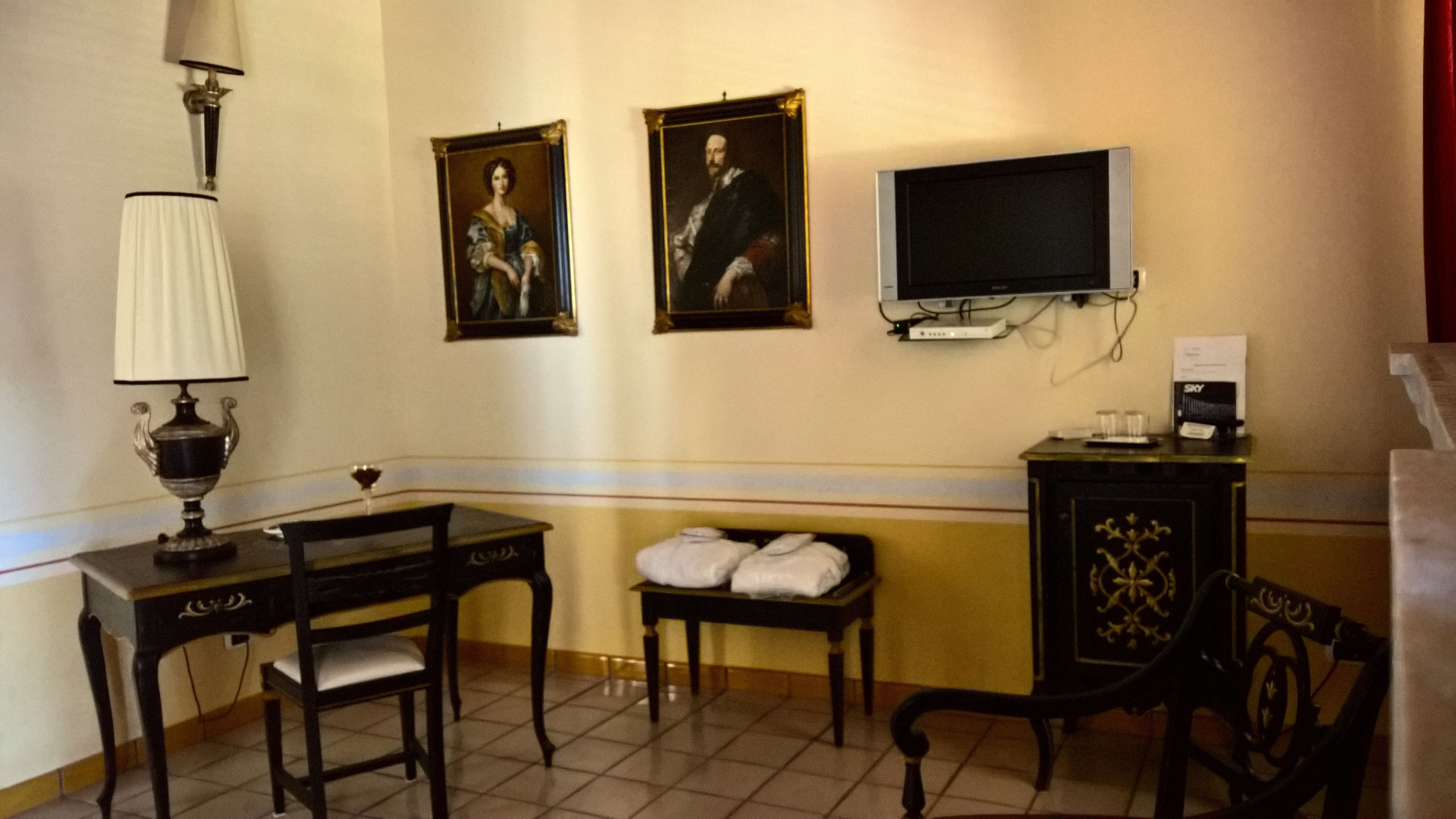 double suite | mini fridge