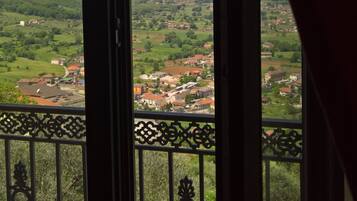 Panoramic-Doppel- oder -Zweibettzimmer | Balkon