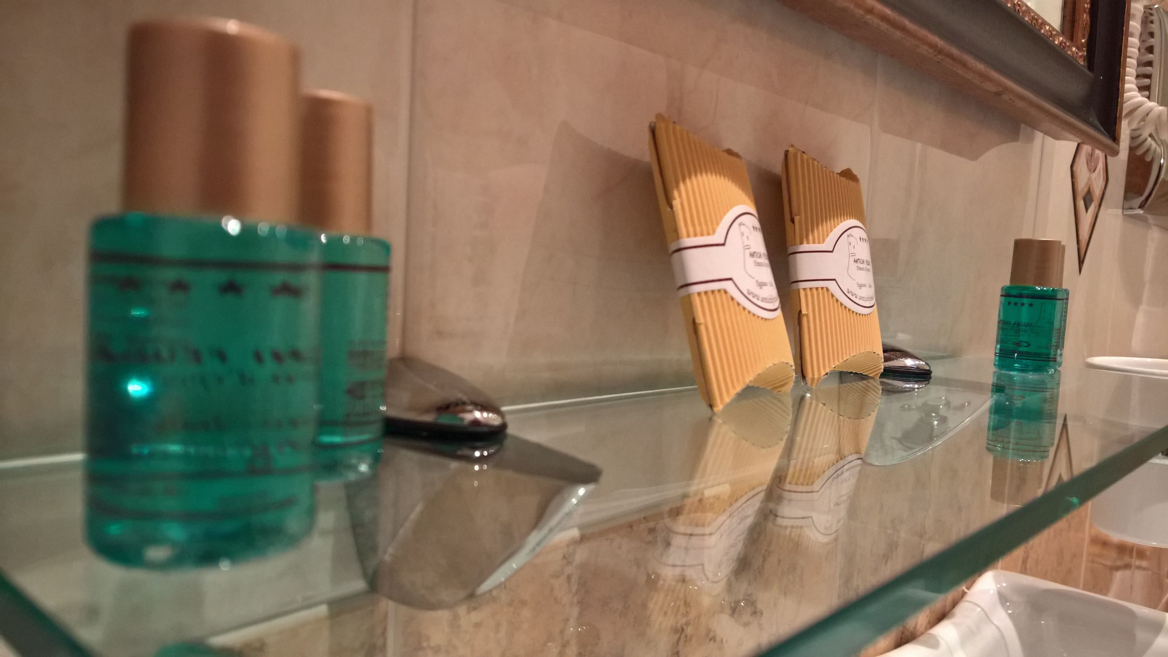 quadruple room | room amenity