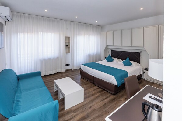 Pillowtop-Betten, Minibar, Zimmersafe, Schreibtisch