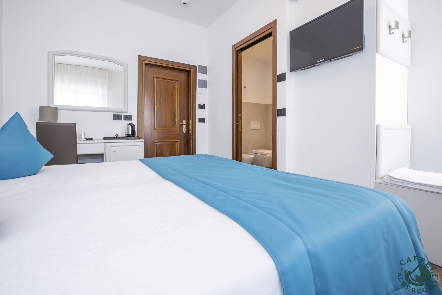 Pillowtop beds, minibar, in-room safe, desk