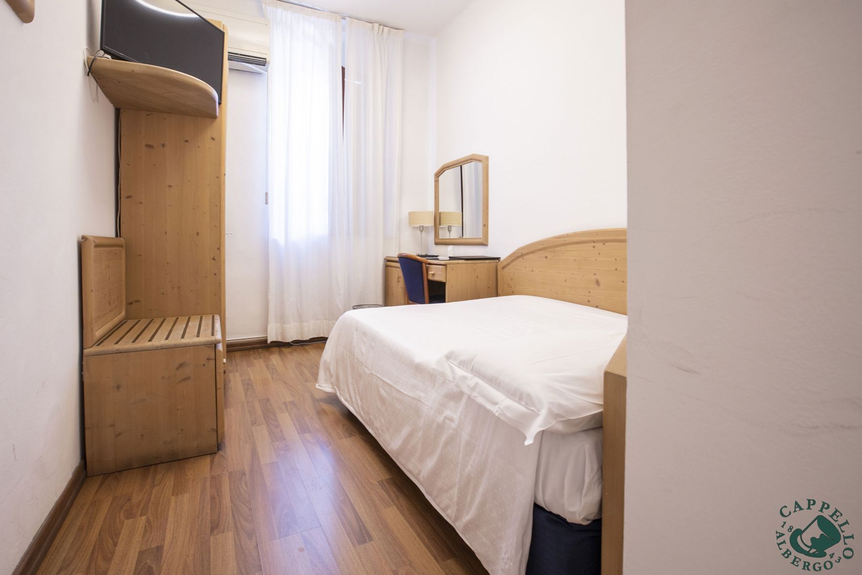 Pillowtop beds, minibar, in-room safe, desk