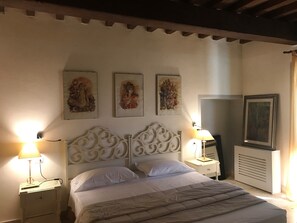 Phòng 3 Tiêu chuẩn | Minibar, nôi/giường cho trẻ sơ sinh (phụ phí) 