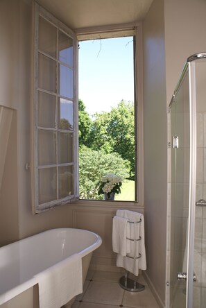 Premium-Zweibettzimmer | Badezimmer