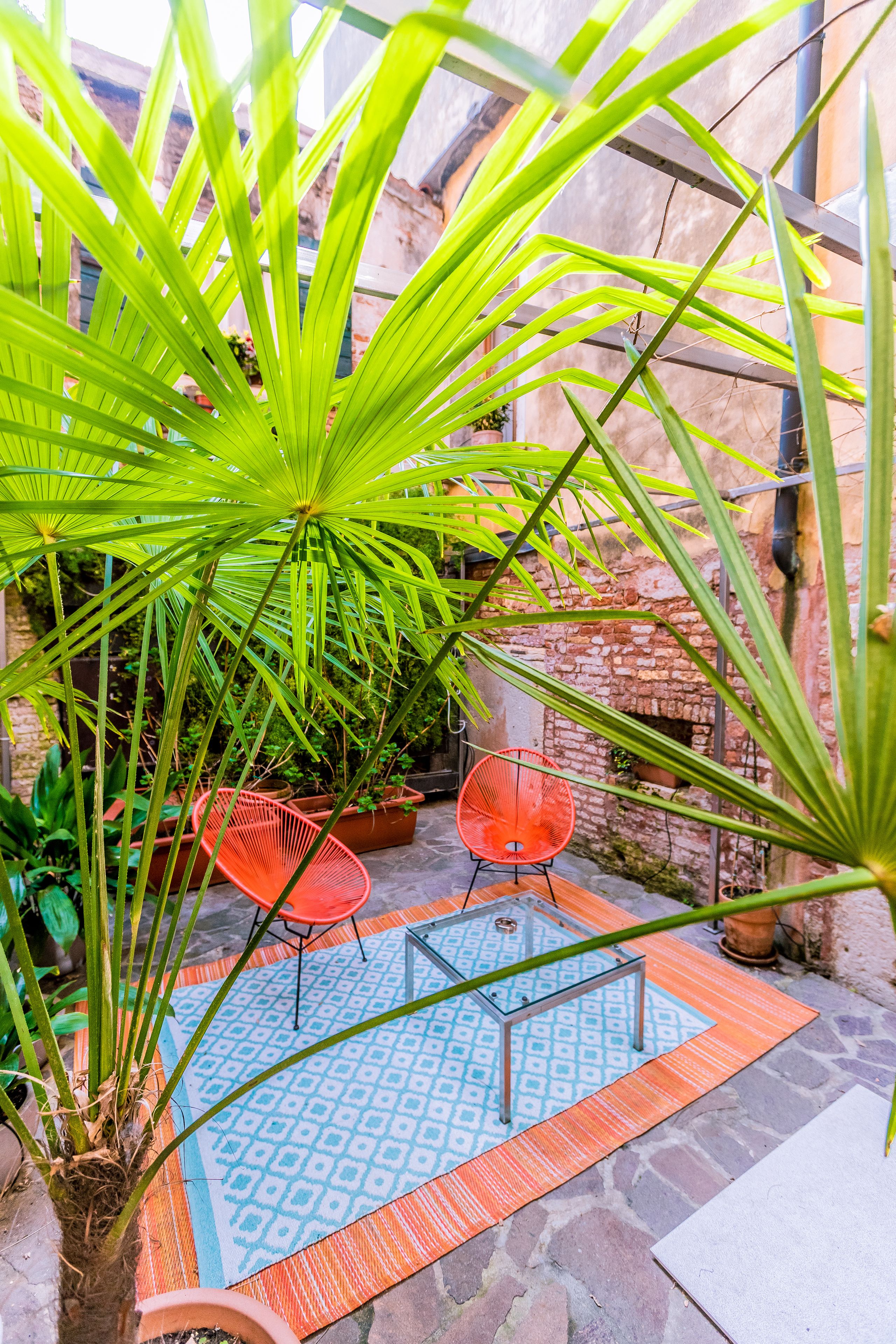 Junior Suite, 1 Queen Bed with Sofa bed (Comfort with Private Garden) | Terrace/patio