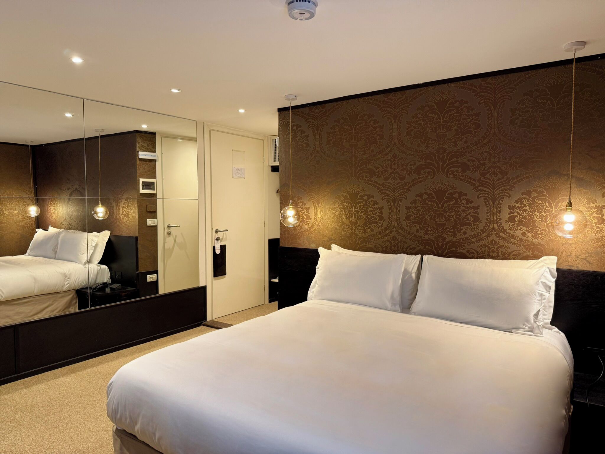 Kamar Standar | Seprai premium, selimut bulu angsa, dan tempat tidur Select Comfort