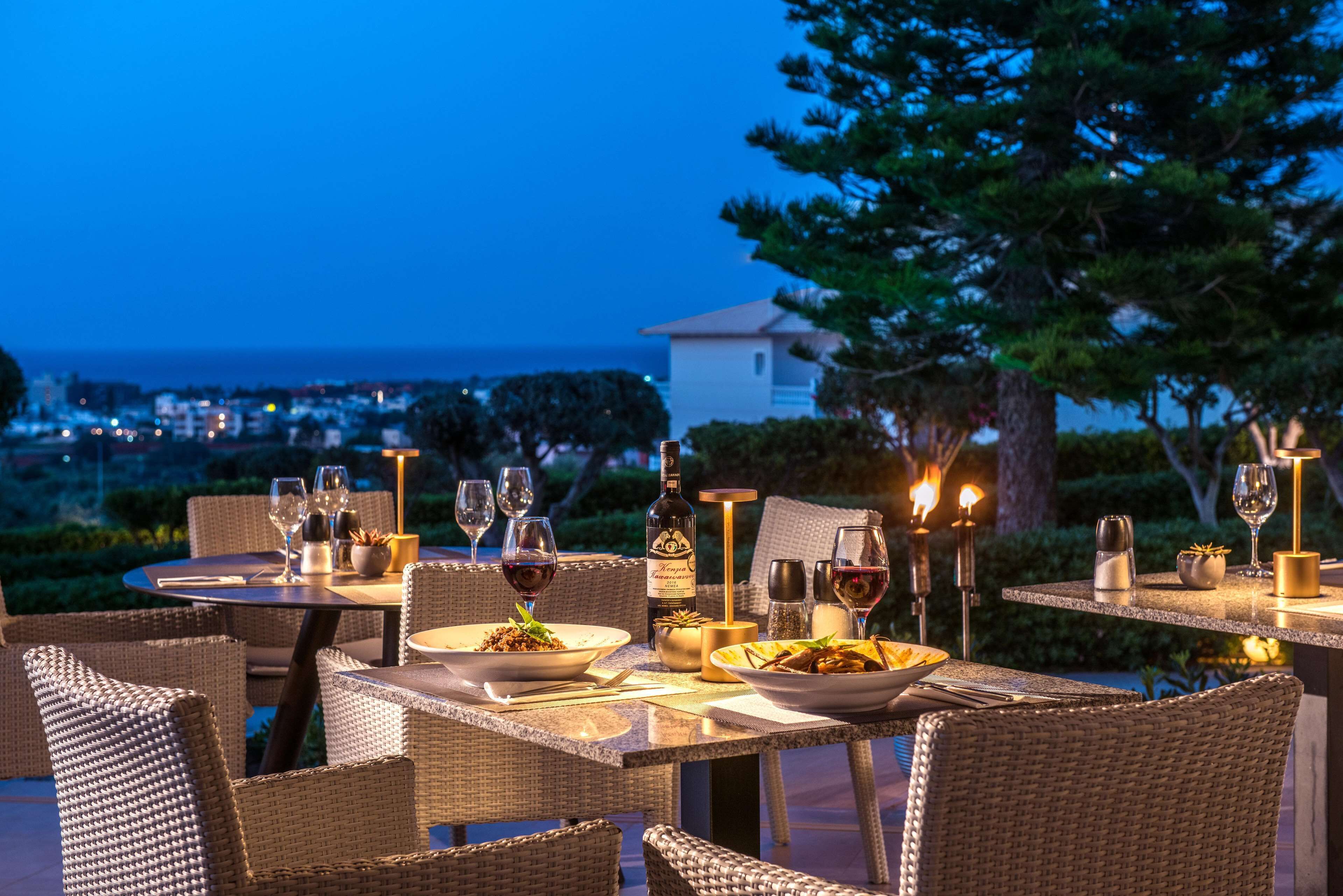 breakfast, lunch, dinner served; international cuisine, pool views