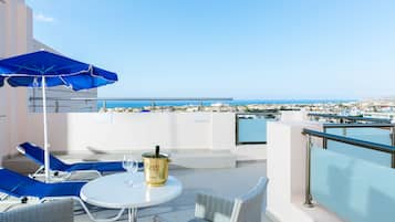 Executive Suite, 1 King Bed, Sea View (Matheo) | Terrace/patio
