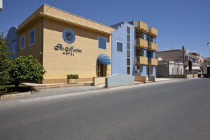 Front of property - Hotel San Martino (Syracuse)