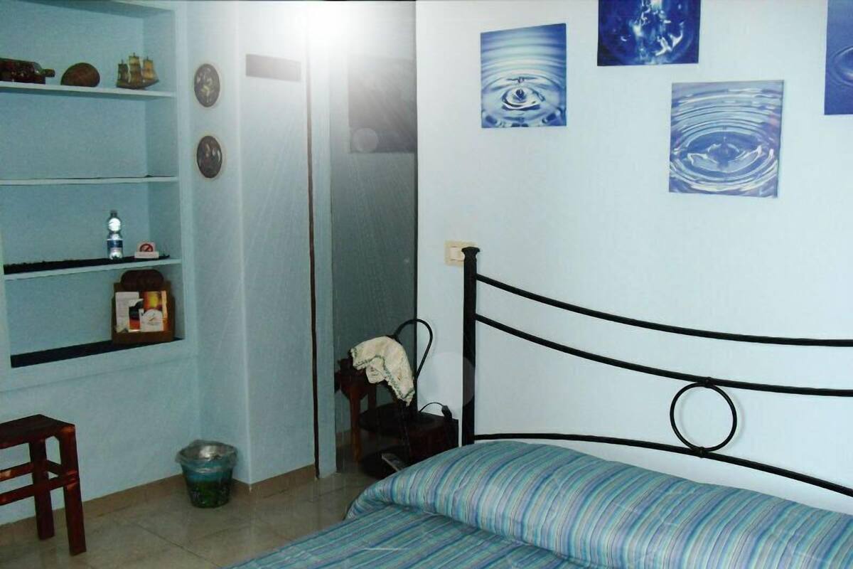 1 bedroom, desk, iron/ironing board, individually furnished