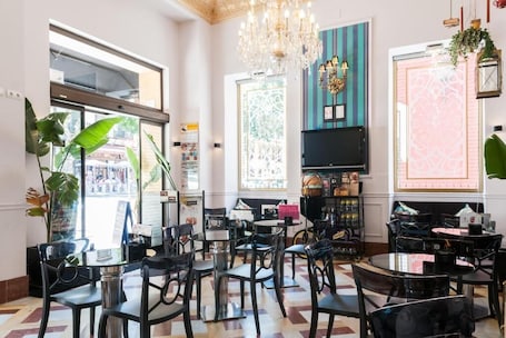 Dining. Adriano Hotel Boutique Sevilla