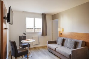 Apartment - Séjours & Affaires Créteil Le Magistere (Creteil)