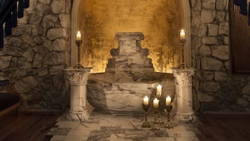 Sacred Suites | Zimmerausstattung