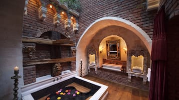Sacred Suites | Bathroom | Free toiletries, hair dryer, bathrobes, slippers