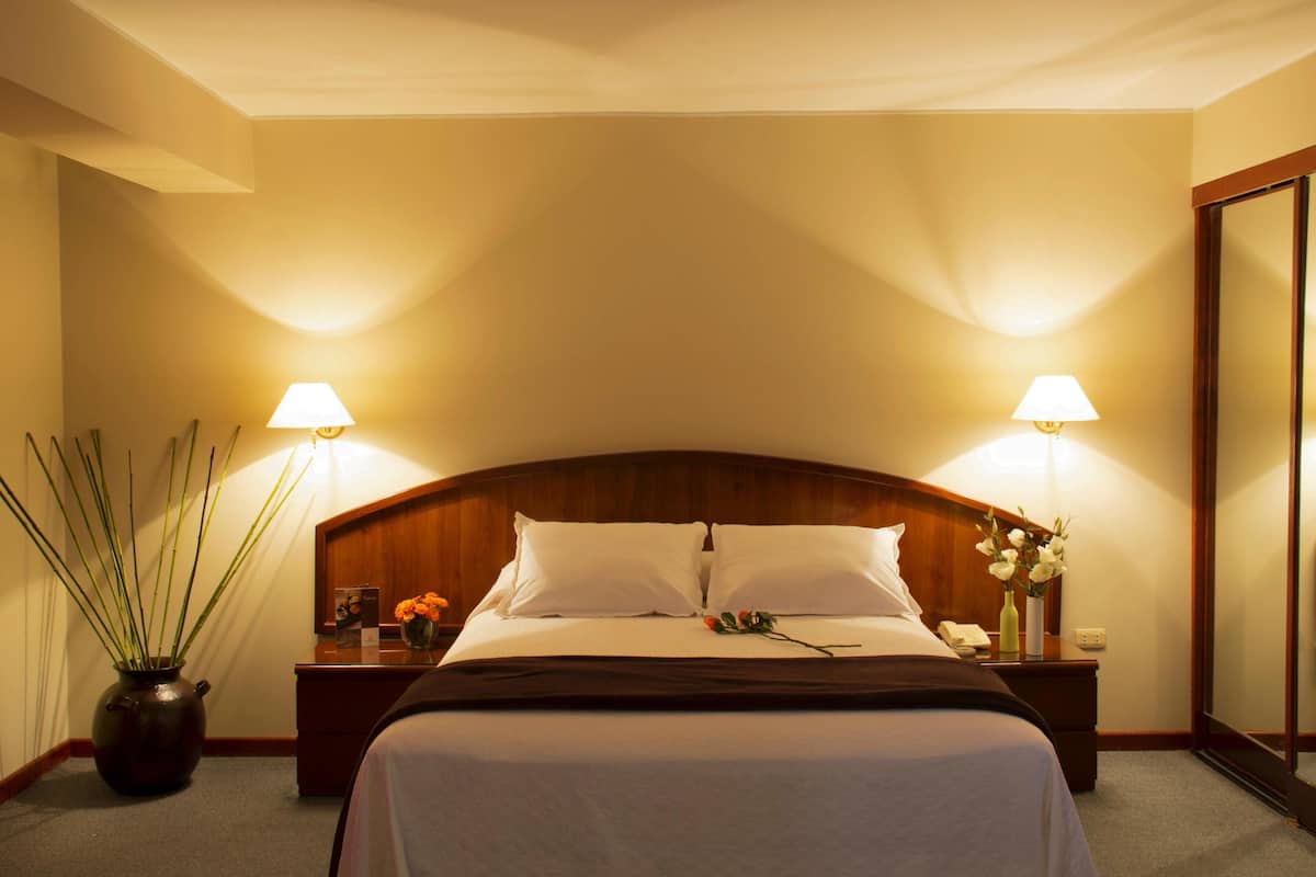 Couette en duvet d'oie, minibar, coffres-forts dans les chambres