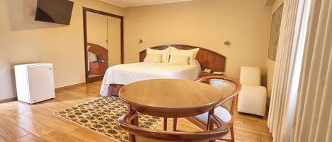 Down duvets, minibar, in-room safe, laptop workspace