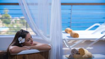 Kamar Double Eksekutif, pemandangan laut (Outdoor Jacuzzi) | Teras/patio