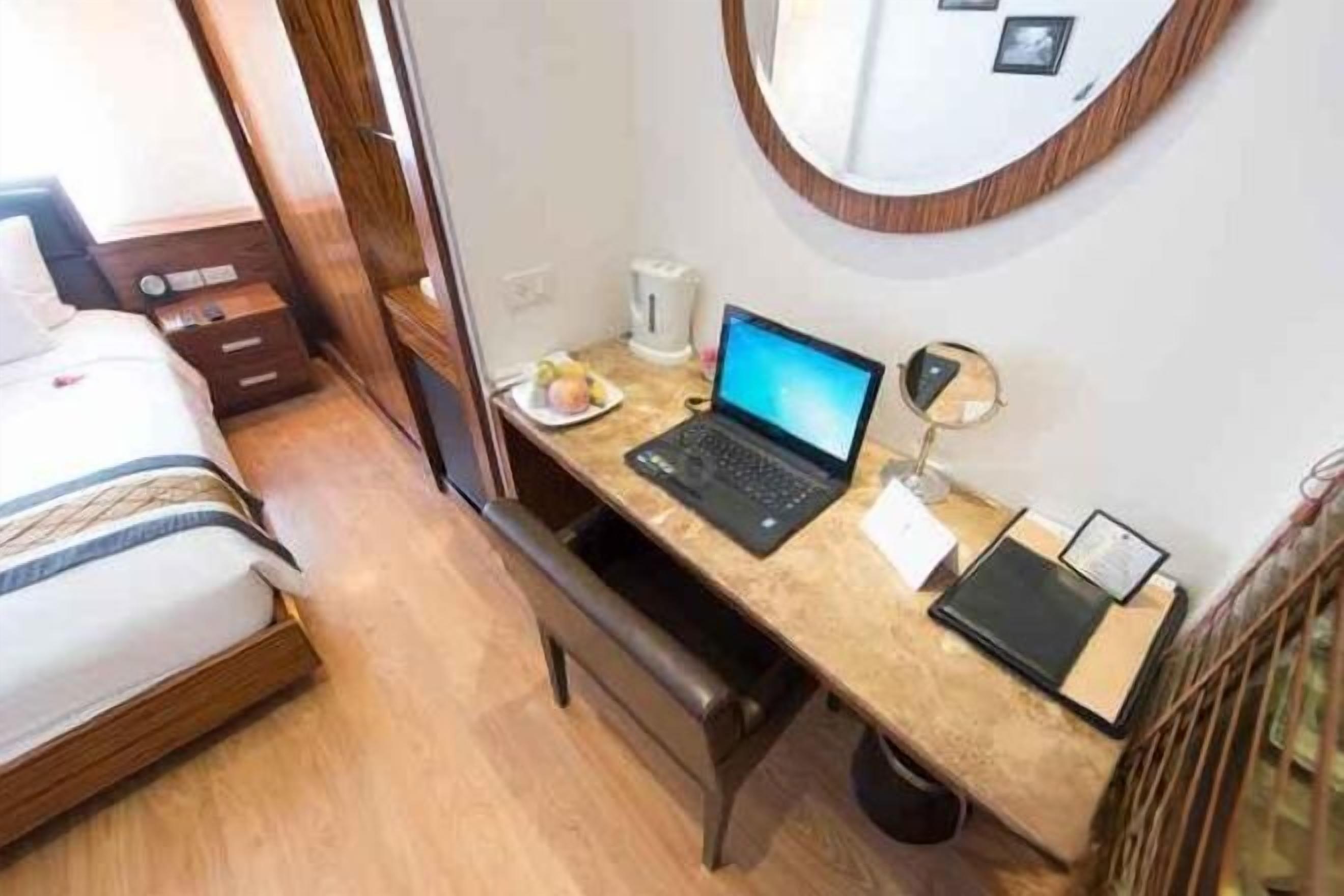 Literie de qualité supérieure, surmatelas, minibar