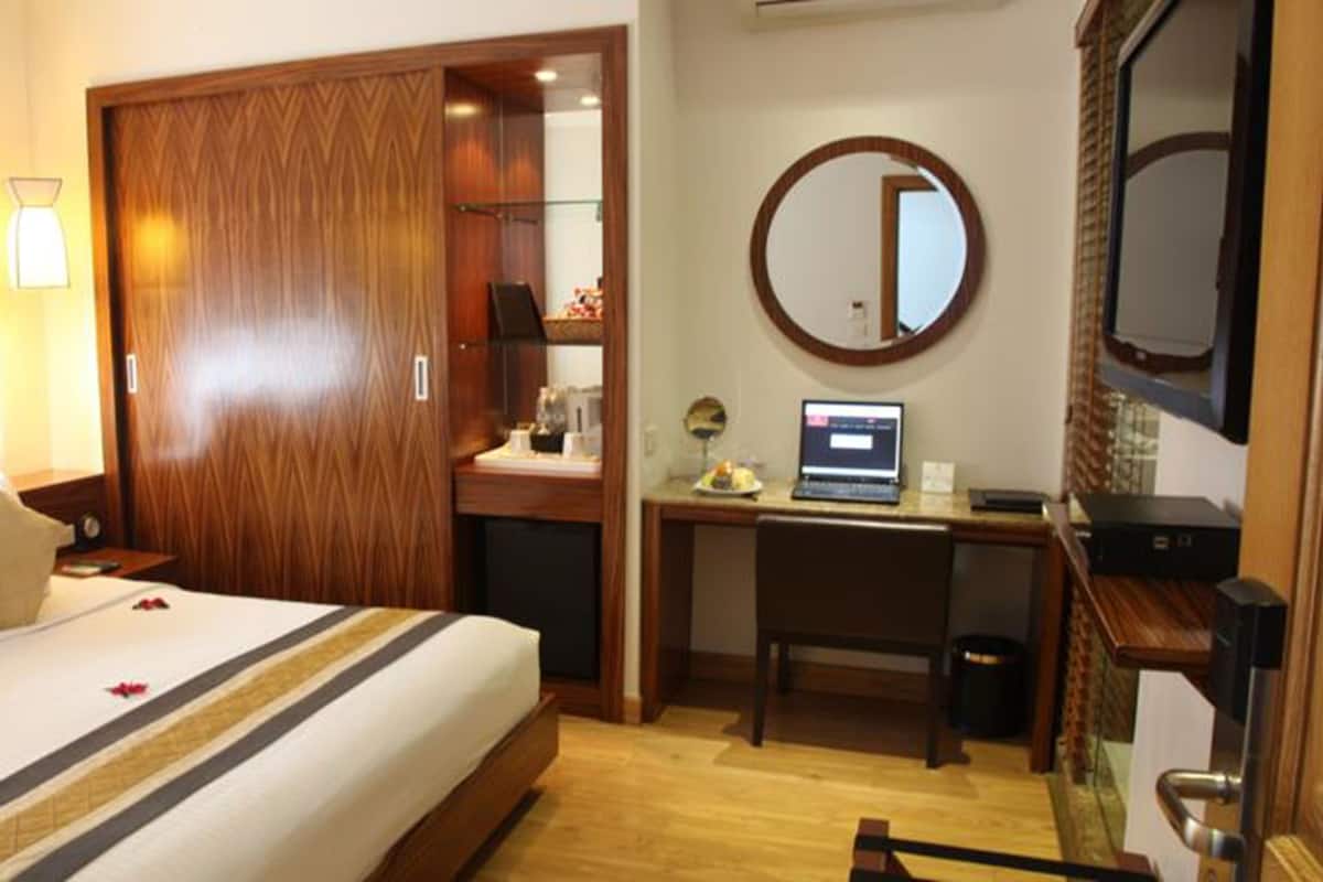Peralatan tempat tidur premium, tilam berlapik, bar mini