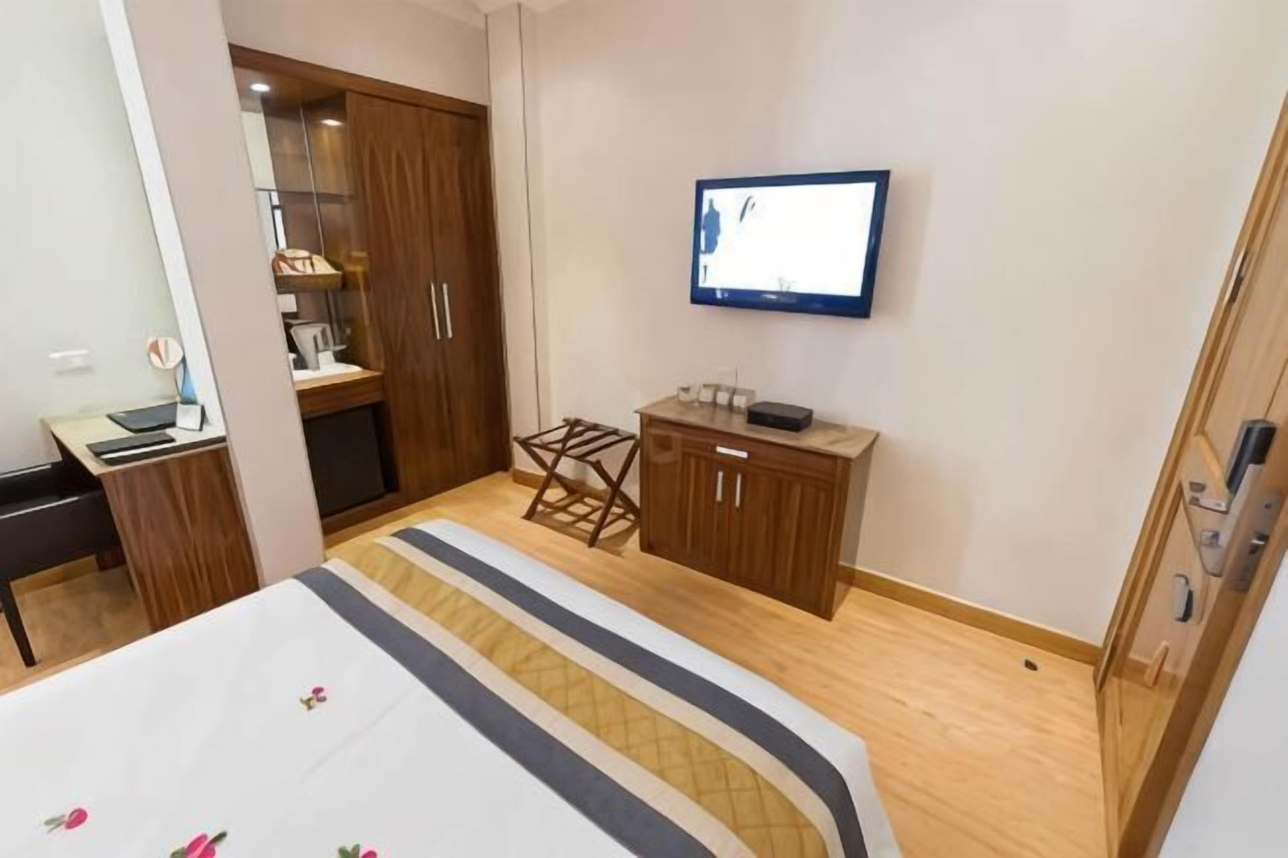 Luxe beddengoed, pillowtop-bedden, een minibar, een kluis op de kamer