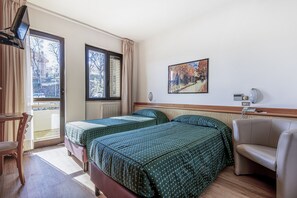 Premium-sengetøj, minibar, skrivebord