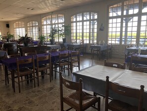 Local and international cuisine