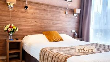 Comfort Double Room | Desk, iron/ironing board, free cribs/infant beds, free WiFi