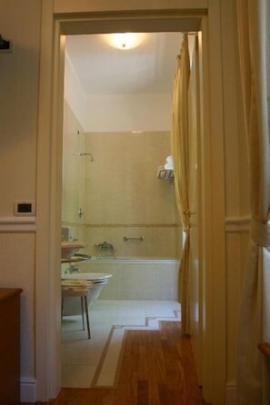 Bathroom - Hotel Claila (Francavilla al Mare)
