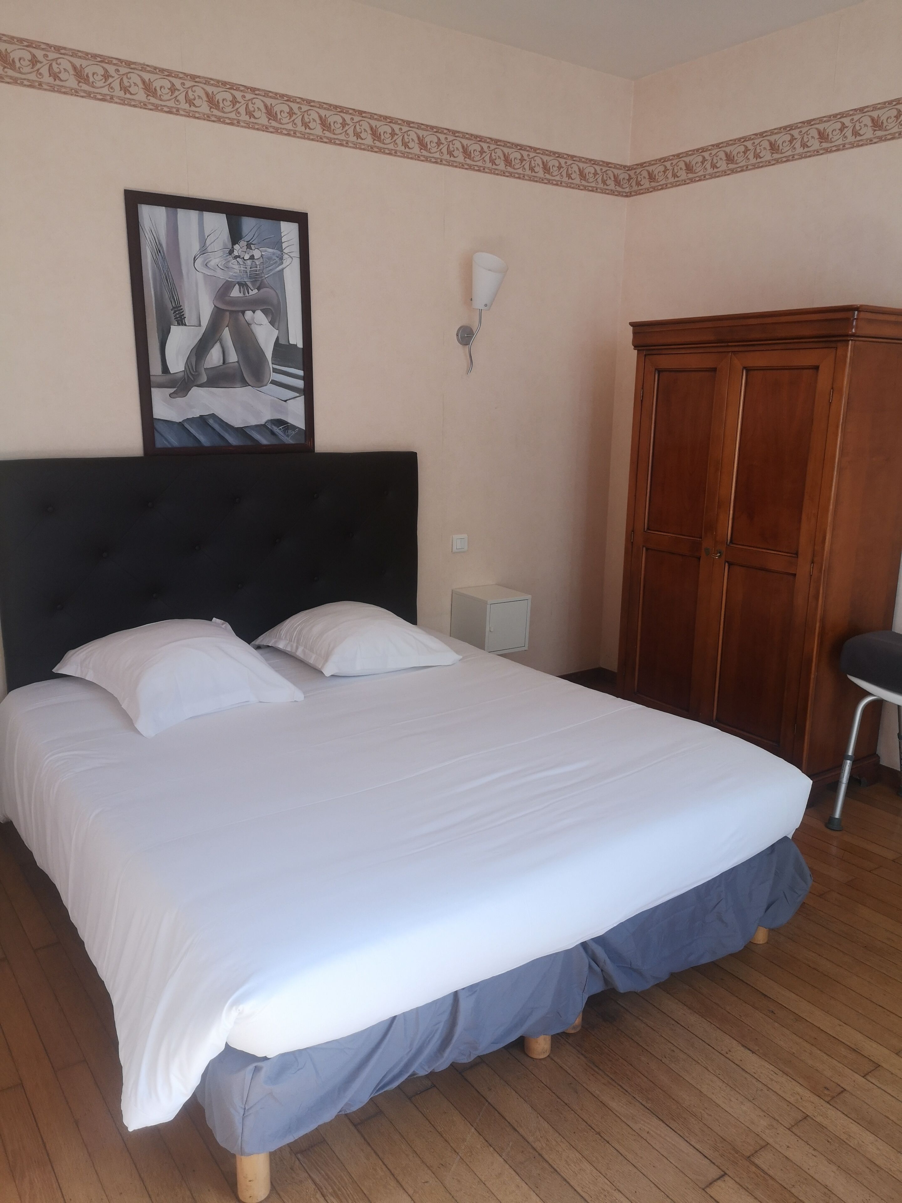 Literie de qualité supérieure, matelas mémoire de forme, bureau