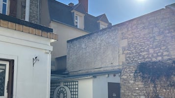Vue sur la cour