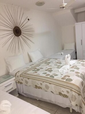 Cortinas opacas, sistema de insonorización, wifi gratis