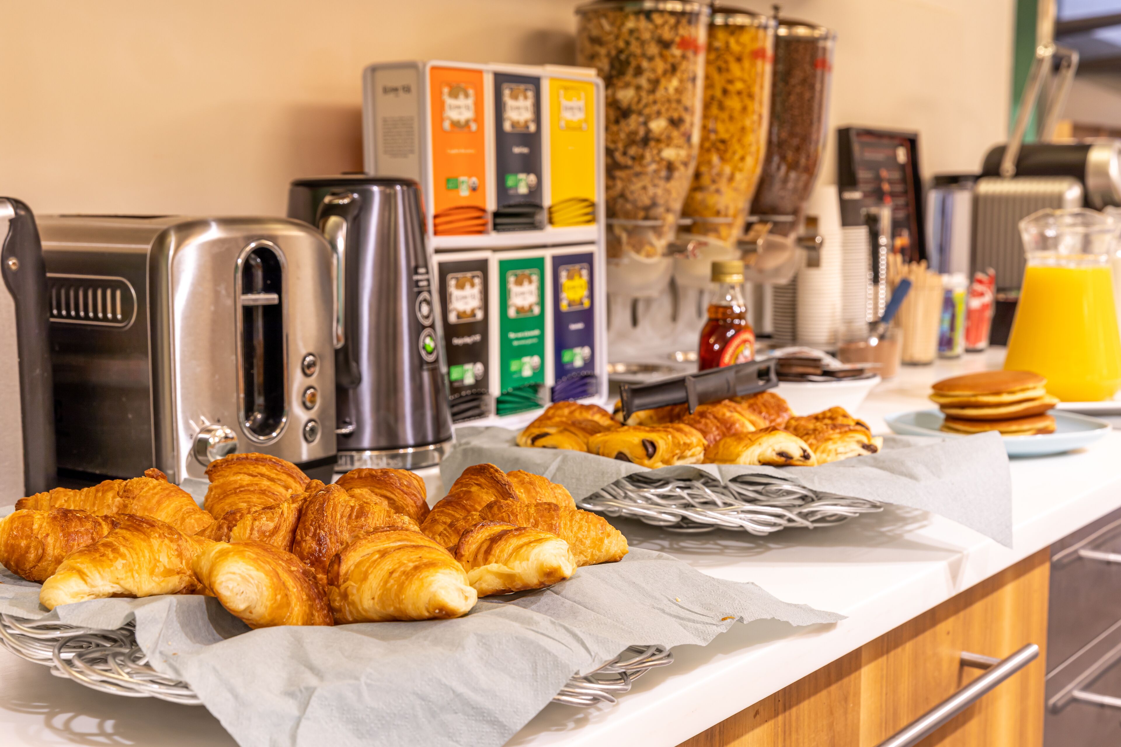 daily buffet breakfast (eur 13 per person)