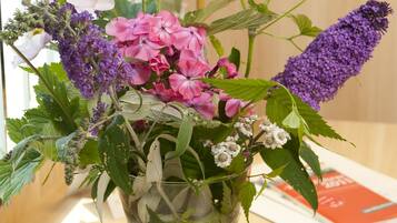 Superior Single Room, 1 Bedroom | Hypo-allergenic bedding, in-room safe, desk, iron/ironing board