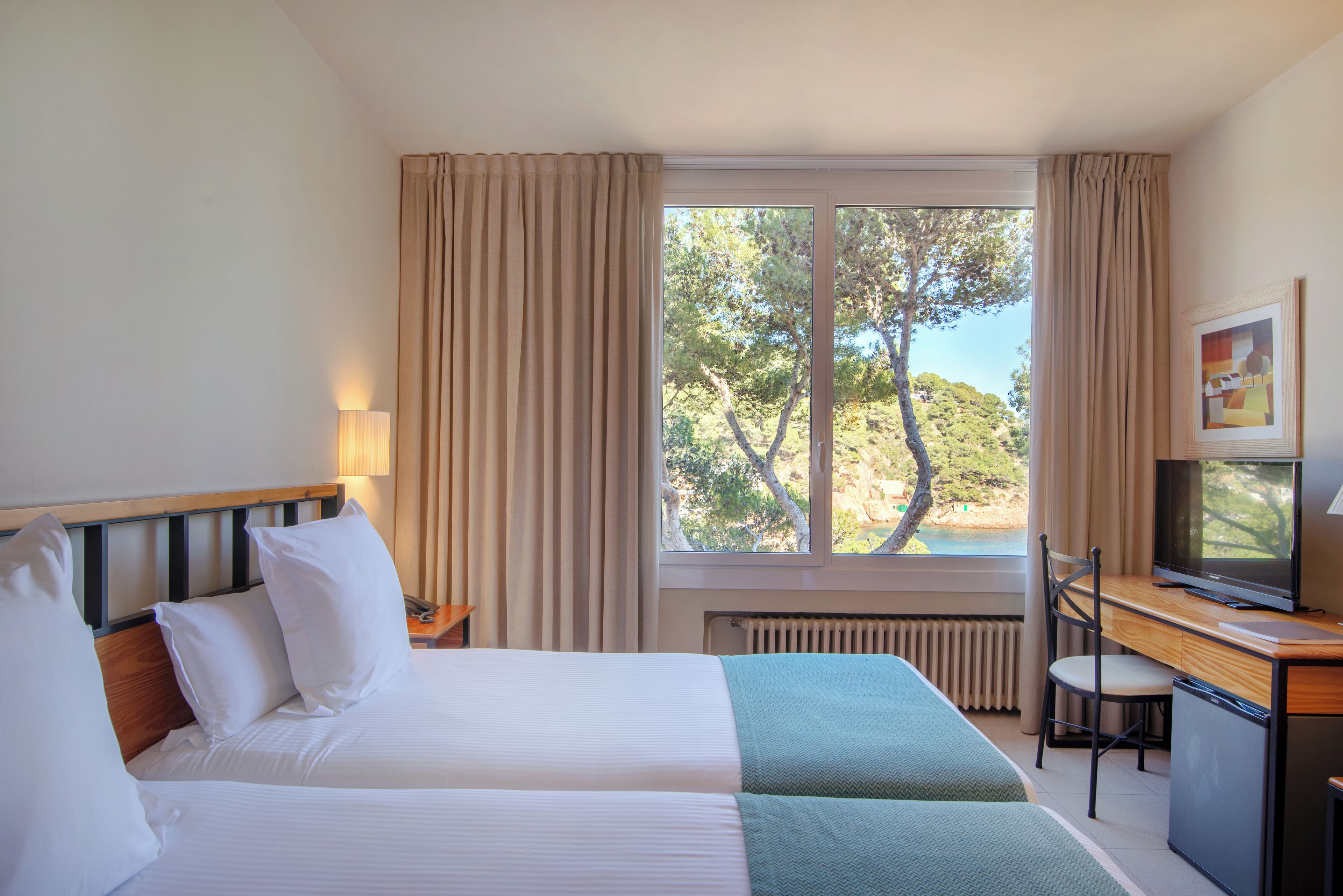 habitación doble vistas al mar ventana | 1 bedroom, premium bedding, minibar, in-room safe