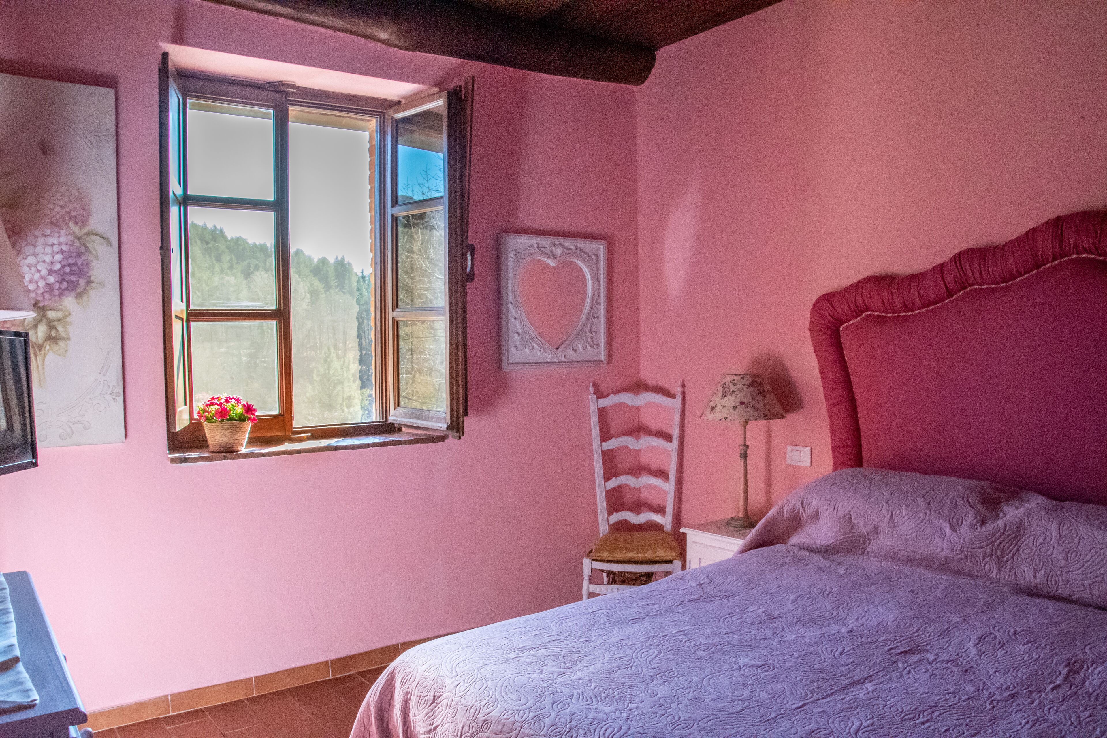 Romantic Room, Garden View