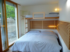 Luxury-Villa, Kochnische | Bettwäsche aus ägyptischer Baumwolle, Daunenbettdecken, Schreibtisch