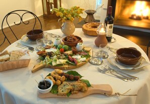 Se sirven desayunos, comidas y cenas