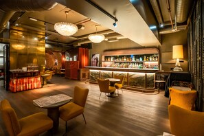 Daily buffet breakfast (EUR 12 per person) - Windsor Puerta del Sol (Madrid)