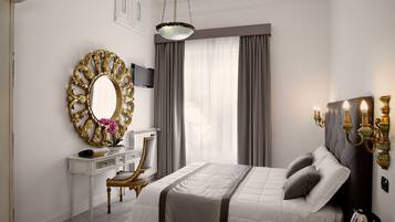 Chambre Classique Double ou avec lits jumeaux | Couette en duvet d'oie, minibar, coffres-forts dans les chambres, bureau